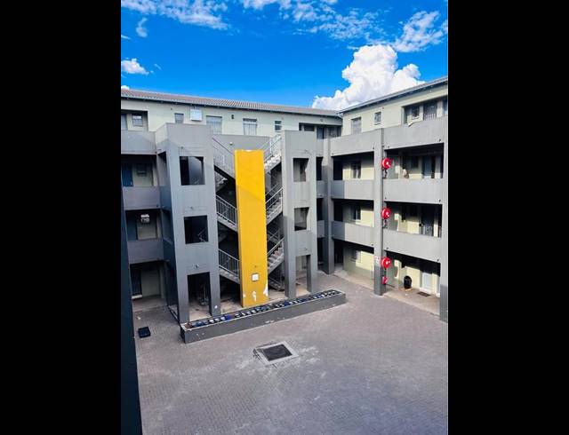 2 BEDROOM APARTMENT FOR SALE IN FLEURHOF